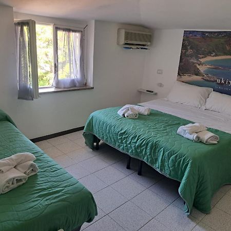 B&B Decarlo Property Тропея Экстерьер фото