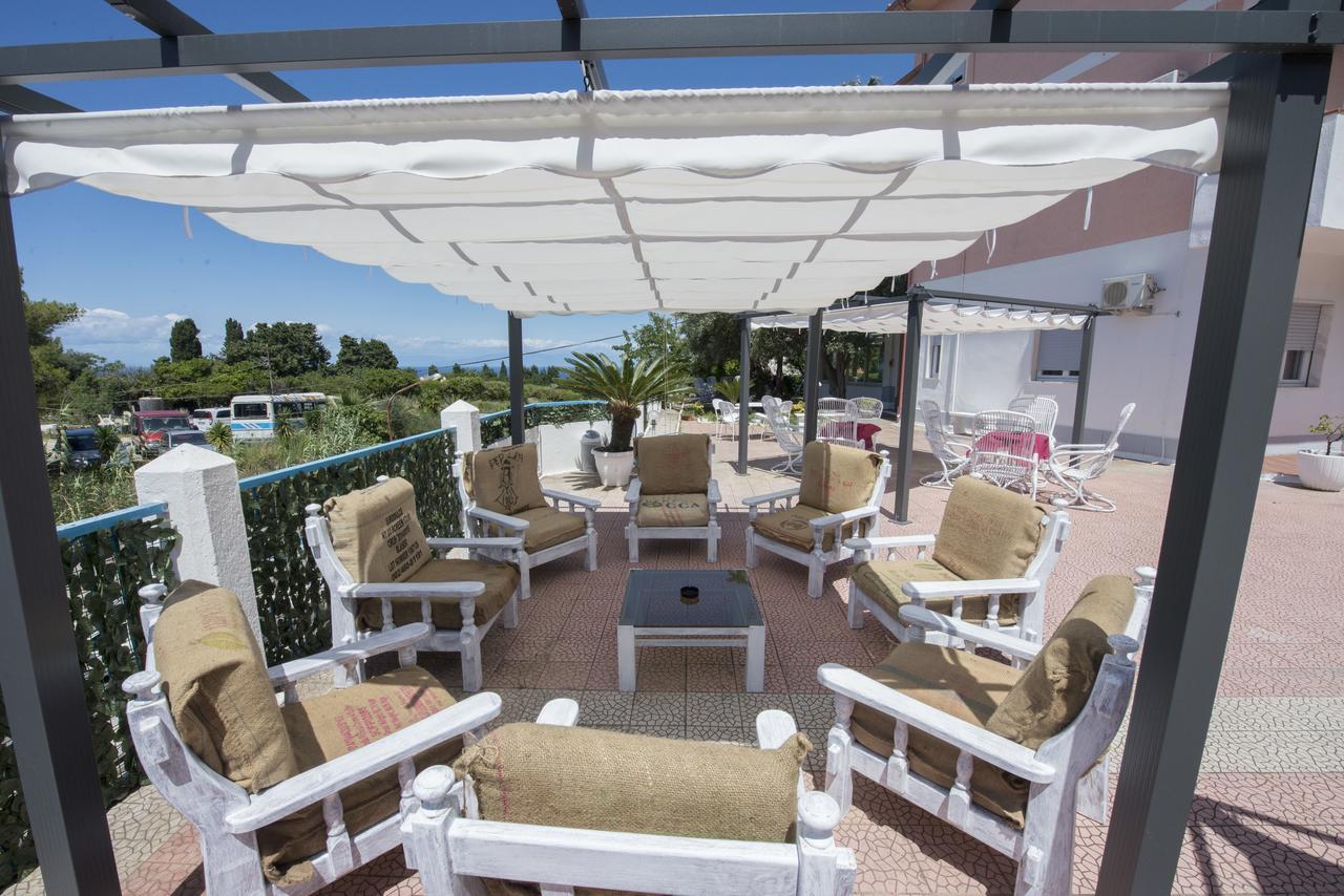 B&B Decarlo Property Тропея Экстерьер фото