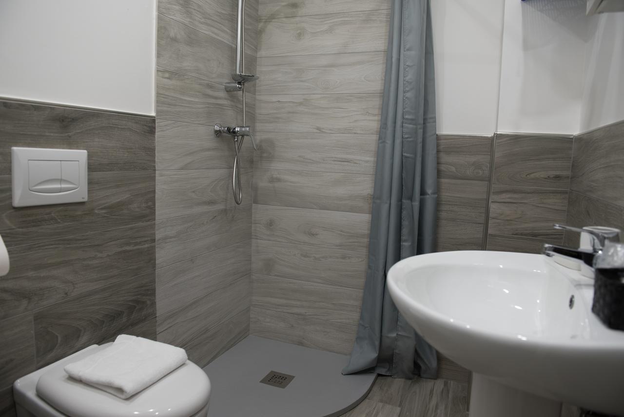 B&B Decarlo Property Тропея Экстерьер фото